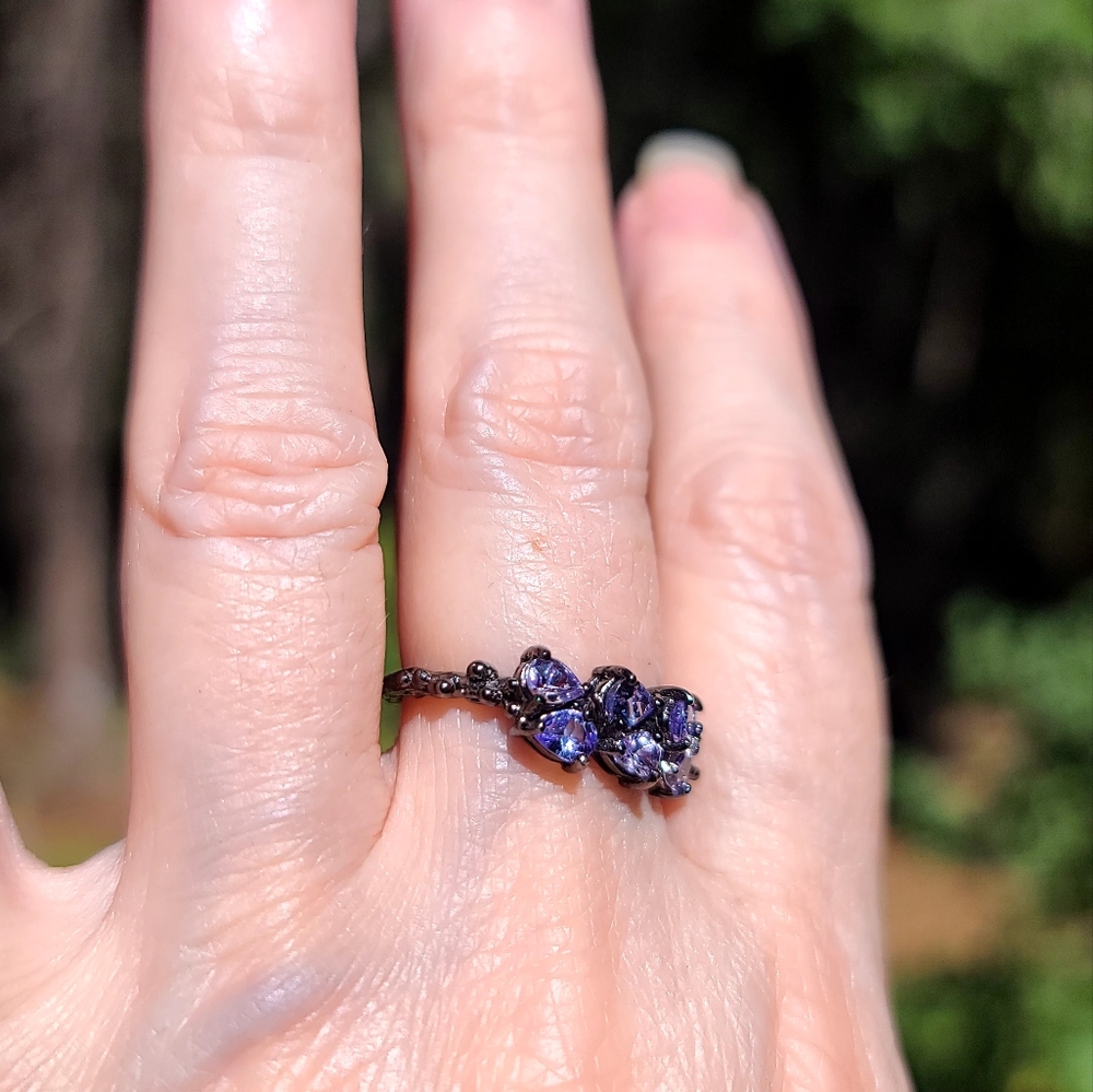 STUNNING Tanzanite sterling & Rhodium ring sz7 - Picture 7 of 10